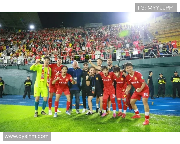 重庆排球队与广州排球队赛后复盘分析比赛节奏与战术对比